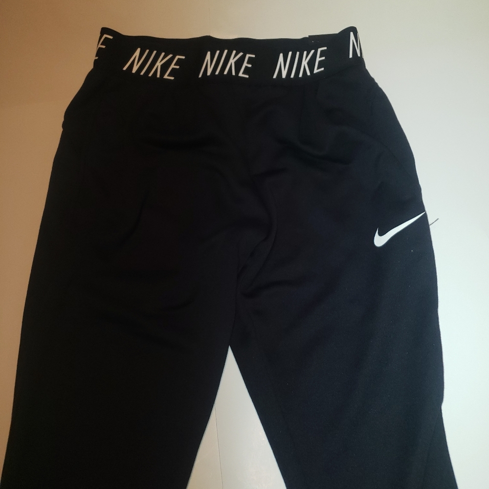 Nike Big Girls Dri-Fit Training Pants - Picture 10 of 11